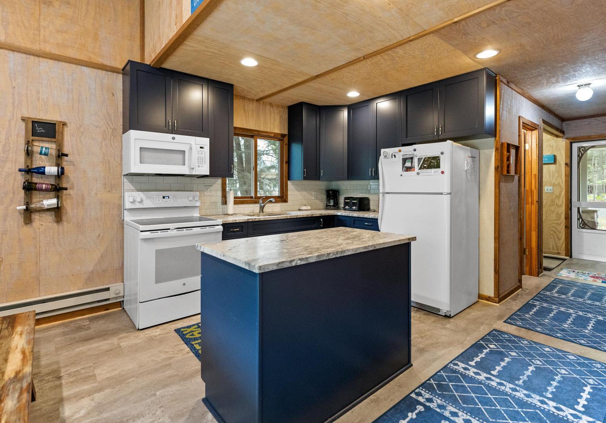 Experience The Charm Of Silver Lake At Parrothead Retreat Mears Bagian luar foto