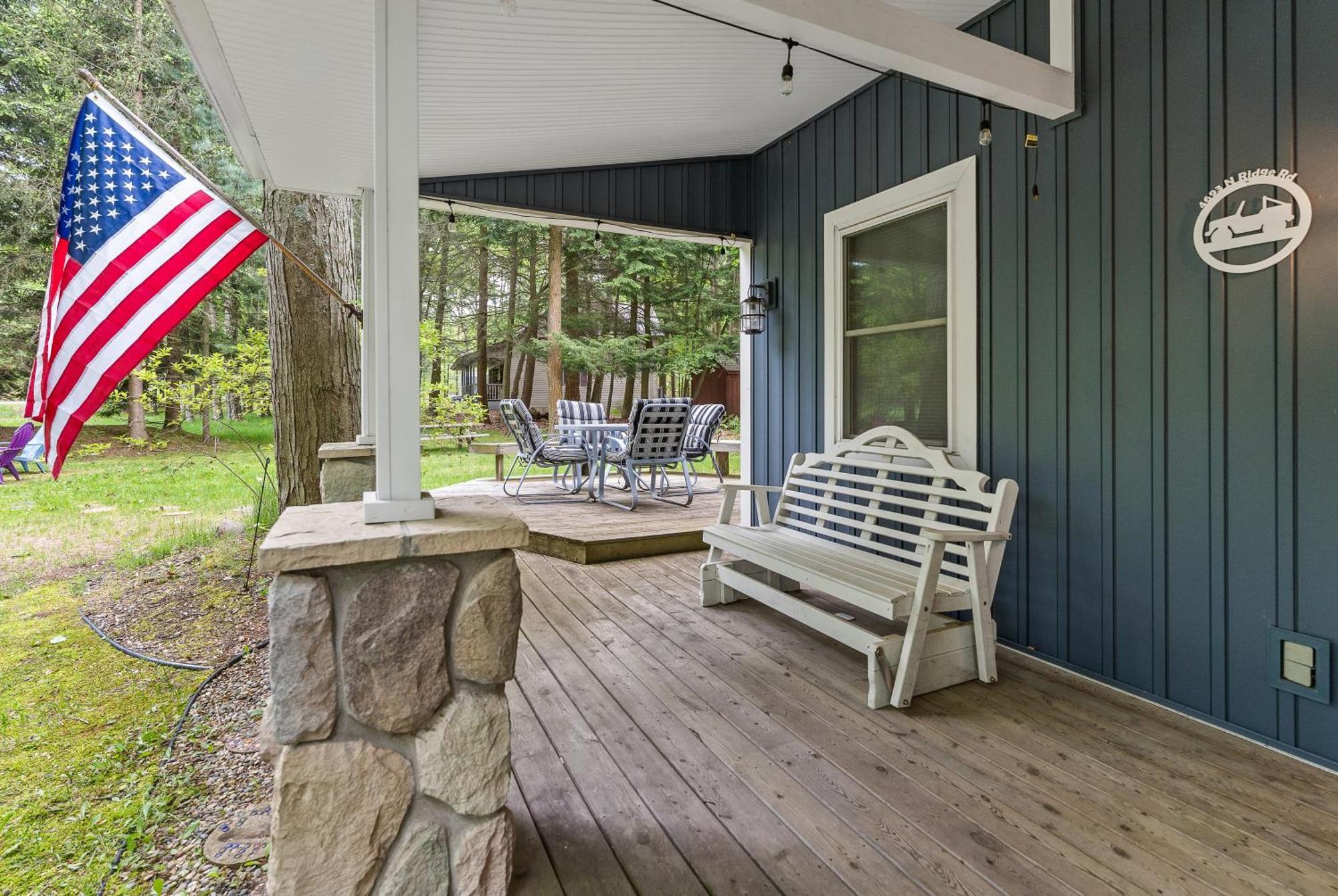 Experience The Charm Of Silver Lake At Parrothead Retreat Mears Bagian luar foto