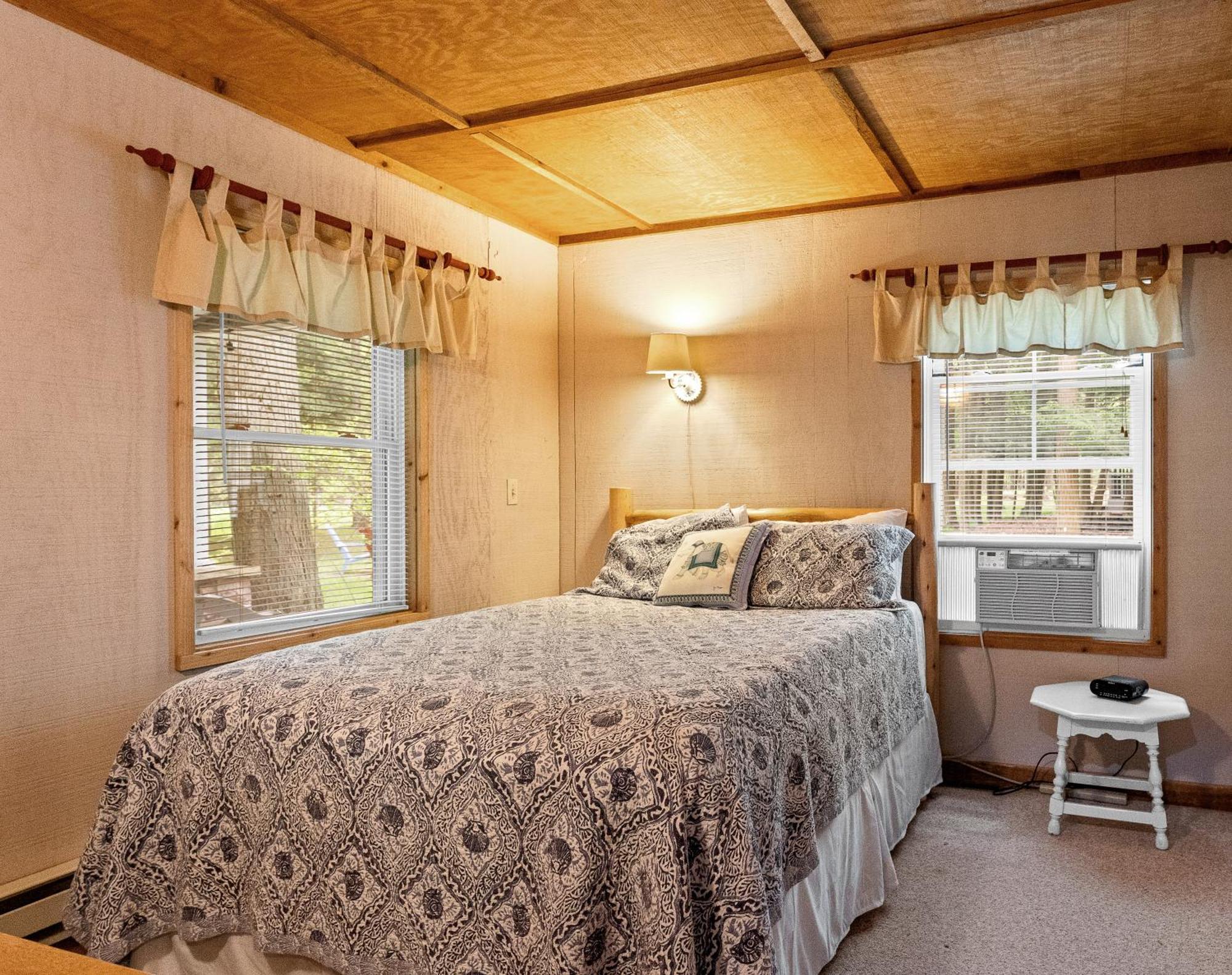 Experience The Charm Of Silver Lake At Parrothead Retreat Mears Bagian luar foto